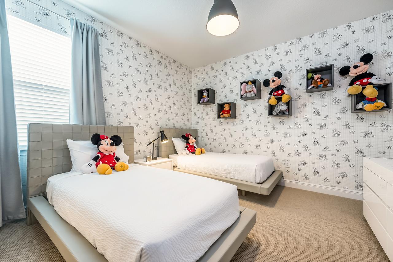 Exquisite Home With Media Room & Games Near Disney By Rentyl - 7600M オーランド エクステリア 写真